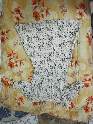 Cvetna bebi roze haljina sa puf rukavima. M veličina. Moze i manji L na lalafo.rs Cvetna bebi roze haljina sa puf rukavima. M veličina. Moze i manji L