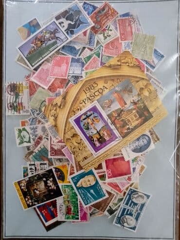 Vinyl records: Svaki paket ima više od 1000 maraka. Cena at lalafo.rs — 4 Vinyl records: Svaki paket ima više od 1000 maraka. Cena — 4