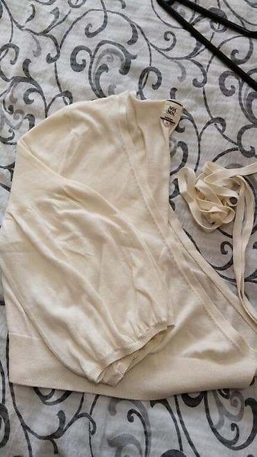 Kardigan/bluza na preklop, krem/boje slonovače. Model sa vezivanjem sa na lalafo.rs — 1 Kardigan/bluza na preklop, krem/boje slonovače. Model sa vezivanjem sa — 1