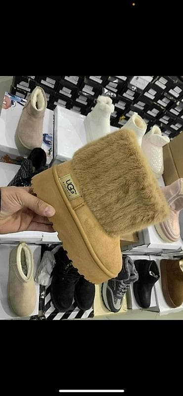 Ugg obuća 37, bоја - Crna na lalafo.rs — 3 Ugg obuća 37, bоја - Crna — 3