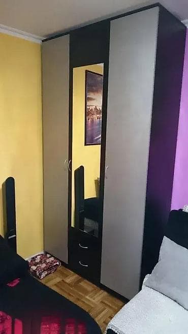 Ormar 32 🚪 Materijal i dekor: Izrađuje se od univera debljine 18 mm na lalafo.rs — 2 Ormar 32 🚪 Materijal i dekor: Izrađuje se od univera debljine 18 mm — 2