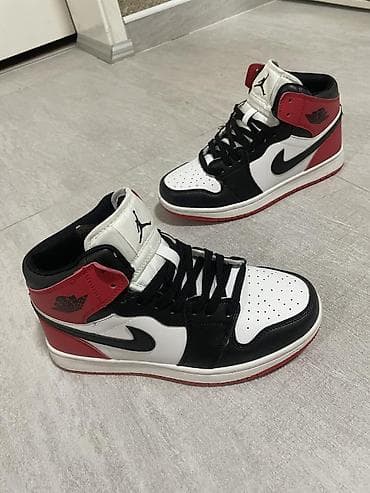 Nike Air Jordan 1 Mid – crno/belo/crveno - Veličina: 39 (EU) – na lalafo.rs — 2 Nike Air Jordan 1 Mid – crno/belo/crveno - Veličina: 39 (EU) – — 2