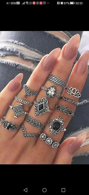 Set od prstenova sa različitim motivima, idealan za kombinovanje i na lalafo.rs — 2 Set od prstenova sa različitim motivima, idealan za kombinovanje i — 2
