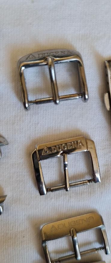 Lot delova i dodatne opreme za ručne satove Sadržaj: - 3 at lalafo.rs — 9 Lot delova i dodatne opreme za ručne satove Sadržaj: - 3 — 9