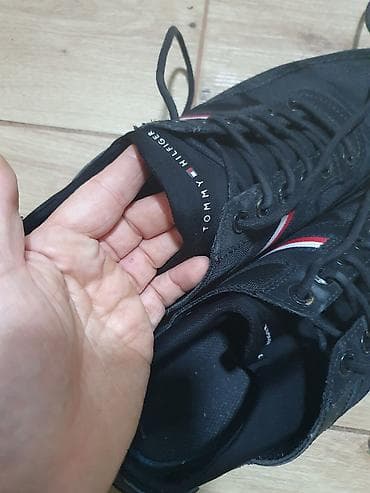 Tommy Hiflinger kupljene u Nemačkoj.Bez ostecenja na lalafo.rs Tommy Hiflinger kupljene u Nemačkoj.Bez ostecenja