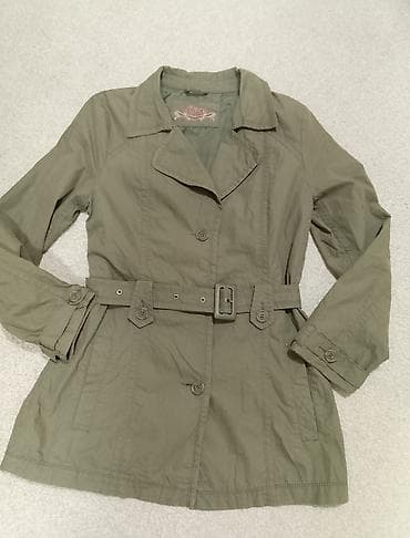 S 'Oliver mantil kao nov M/ L od pazuha do pazuha 51 cm poluobim u na lalafo.rs — 5 S 'Oliver mantil kao nov M/ L od pazuha do pazuha 51 cm poluobim u — 5