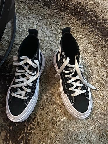 Converse patike – model visoke dubine sa zadebljanim đonom - Boja na lalafo.rs — 3 Converse patike – model visoke dubine sa zadebljanim đonom - Boja — 3