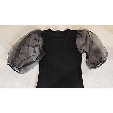 Bershka crna mini haljina sa puf rukavima od prozirnog tila. - Model na lalafo.rs — 6 Bershka crna mini haljina sa puf rukavima od prozirnog tila. - Model — 6