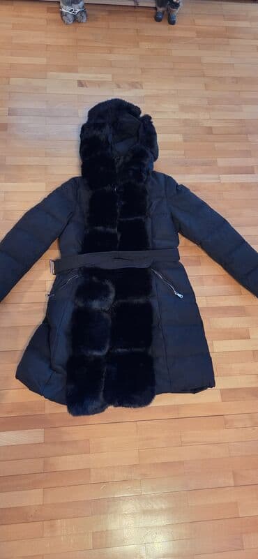 Zimska ženska jakna sa kapuljačom – crna - Duga, topla puffer jakna na lalafo.rs Zimska ženska jakna sa kapuljačom – crna - Duga, topla puffer jakna