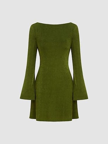 Zelena mini haljina sa zvonastim rukavima - Kroj: pripijena silueta na lalafo.rs Zelena mini haljina sa zvonastim rukavima - Kroj: pripijena silueta
