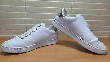 Guess (br.39) patike su u odličnom stanju kao što se vidi i na na lalafo.rs — 3 Guess (br.39) patike su u odličnom stanju kao što se vidi i na — 3