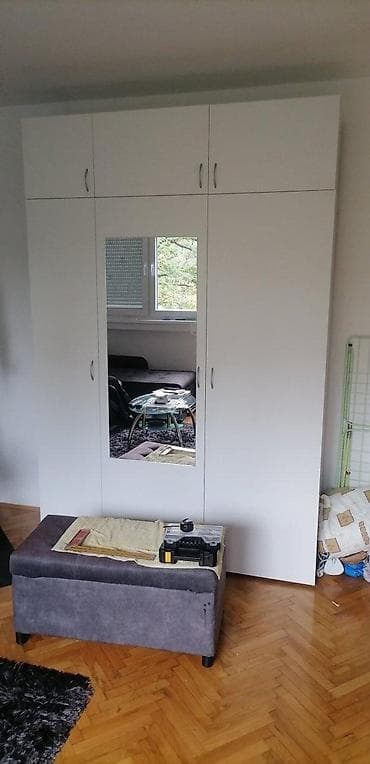 Ormar 35 Materijal: Univer debljine 18mm u belom dekoru Varijante na lalafo.rs Ormar 35 Materijal: Univer debljine 18mm u belom dekoru Varijante