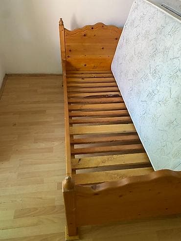 Furniture: Na prodaju dva kvalitetna kreveta od punog drveta, ručno rađena at lalafo.rs — 3 Furniture: Na prodaju dva kvalitetna kreveta od punog drveta, ručno rađena — 3