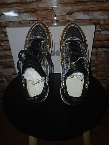 Diadora Heritage ženske patike sa šljokicama - Model: Diadora na lalafo.rs — 2 Diadora Heritage ženske patike sa šljokicama - Model: Diadora — 2