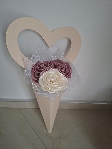 Antique Club Tables: Dekorativni aranžmani od veštačkih ruža – ručno rađeni - Ekskluzivni at lalafo.rs — 4 Antique Club Tables: Dekorativni aranžmani od veštačkih ruža – ručno rađeni - Ekskluzivni — 4