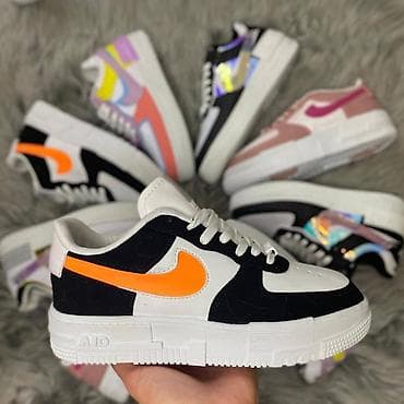 Ankle boots: Nike air force patike
Novo
Brojevi 36 do 40
fb Moja Kupovina 1 at lalafo.rs — 2 Ankle boots: Nike air force patike
Novo
Brojevi 36 do 40
fb Moja Kupovina 1 — 2