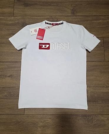 Sweaters: T-shirt Burberry, color - White at lalafo.rs — 8 Sweaters: T-shirt Burberry, color - White — 8