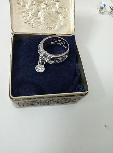 Alke, Swarovski, Materijal: Kristal na lalafo.rs Alke, Swarovski, Materijal: Kristal