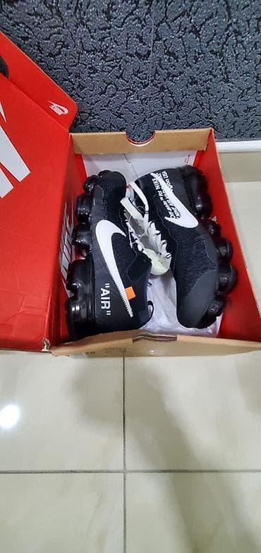 Nike x Off-White Air Vapormax (c. 2017) - Model: Air Vapormax na lalafo.rs — 10 Nike x Off-White Air Vapormax (c. 2017) - Model: Air Vapormax — 10