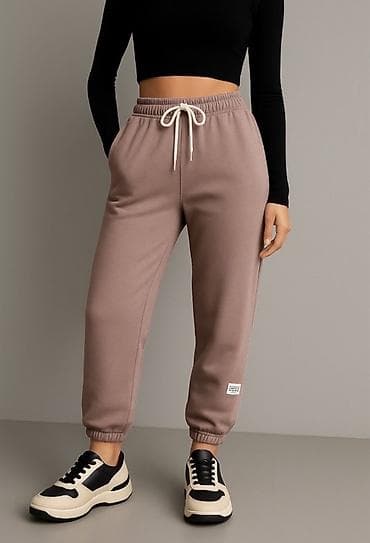 Women's Sweatsuits: 💫Ženske trenerke – klasičan jogger kroj
✅1900 din at lalafo.rs — 3 Women's Sweatsuits: 💫Ženske trenerke – klasičan jogger kroj
✅1900 din — 3