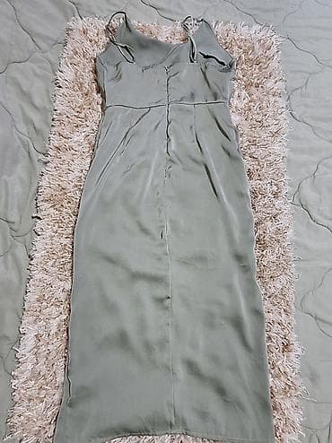 SHEIN haljina od satena, veličina M/38. - Kroj: slip/midi, pripijena na lalafo.rs — 5 SHEIN haljina od satena, veličina M/38. - Kroj: slip/midi, pripijena — 5