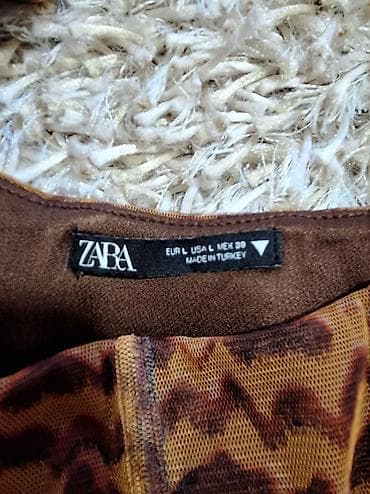 Nov Zara crop top bez etikete. - Model: kroj inspirisan korsetom, sa na lalafo.rs — 5 Nov Zara crop top bez etikete. - Model: kroj inspirisan korsetom, sa — 5