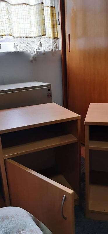 Nocni ormaric dva komada za 4000.Dimenzije46x41x40cm na lalafo.rs Nocni ormaric dva komada za 4000.Dimenzije46x41x40cm