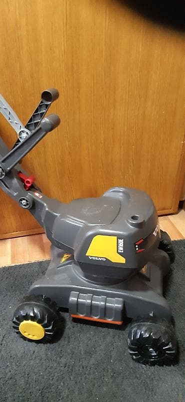 Bager Diger volvo Rolly Toys očuvano na lalafo.rs Bager Diger volvo Rolly Toys očuvano