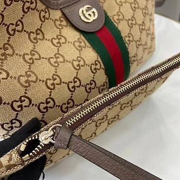 Gucci torba – GG Supreme platno sa prugom - Model: tote/shoulder na lalafo.rs — 3 Gucci torba – GG Supreme platno sa prugom - Model: tote/shoulder — 3