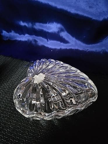 Satula nova kristal Zajecar Jugoslavija 70te. Nova satula sve na njoj na lalafo.rs — 4 Satula nova kristal Zajecar Jugoslavija 70te. Nova satula sve na njoj — 4