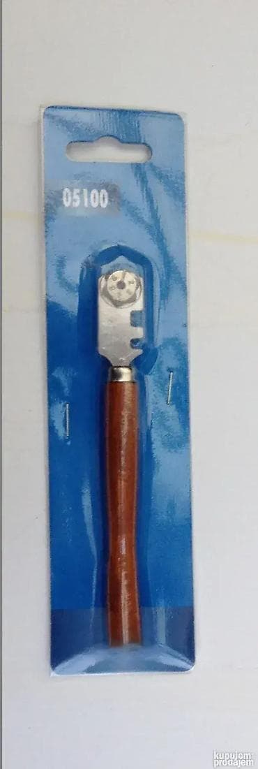 Nož za sečenje stakla 🔪 Pokretnom glavom. ⚙️ Šest reznih točkova. 💰 na lalafo.rs — 6 Nož za sečenje stakla 🔪 Pokretnom glavom. ⚙️ Šest reznih točkova. 💰 — 6