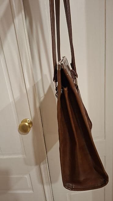 Marc Chantal ženska torba preko ramena 90te,Vintage. - Materijal na lalafo.rs — 6 Marc Chantal ženska torba preko ramena 90te,Vintage. - Materijal — 6