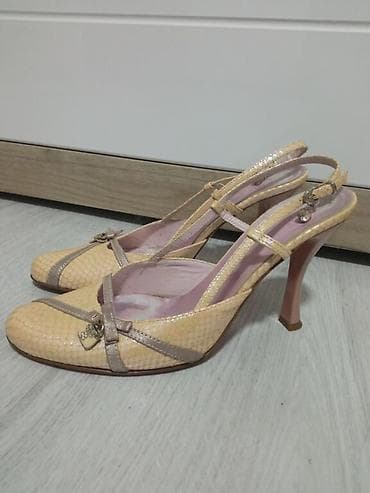 Italijanske kožne cipele. 40 na lalafo.rs — 1 Italijanske kožne cipele. 40 — 1