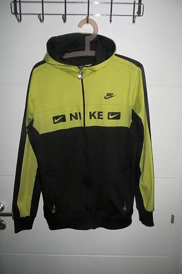 Trenerka Nike, bоја - Šareno na lalafo.rs Trenerka Nike, bоја - Šareno