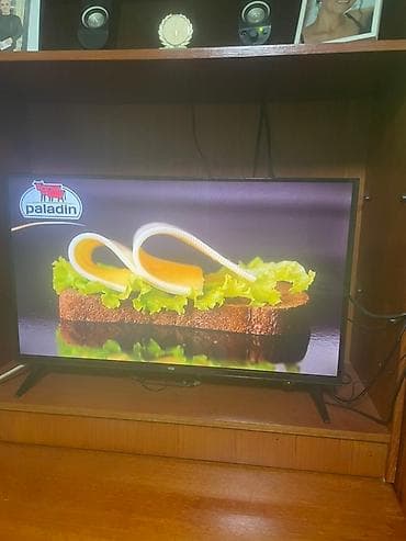 LED televizor VOX, dijagonala oko 32" (oko 80 cm). Ključne na lalafo.rs — 1 LED televizor VOX, dijagonala oko 32" (oko 80 cm). Ključne — 1