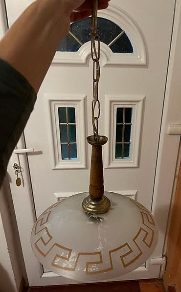 Set od 2 visećih plafonjera/lampona na lanac. - Materijal: stakleni na lalafo.rs — 4 Set od 2 visećih plafonjera/lampona na lanac. - Materijal: stakleni — 4