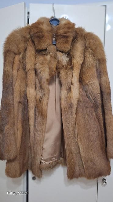 Ženska bunda od prirodnog krzna u toplim smeđe‑zlatnim tonovima sa na lalafo.rs — 4 Ženska bunda od prirodnog krzna u toplim smeđe‑zlatnim tonovima sa — 4