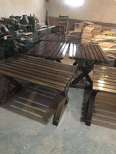 Sto za dvoriste.Dimenzije 80x90x120,cena 150 evra na lalafo.rs — 2 Sto za dvoriste.Dimenzije 80x90x120,cena 150 evra — 2