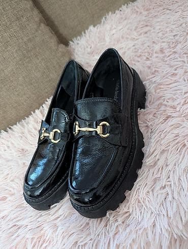 Ženske mokasine sa debljim đonom - Materijal: sjajna crna koža (lak na lalafo.rs — 2 Ženske mokasine sa debljim đonom - Materijal: sjajna crna koža (lak — 2