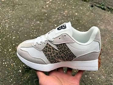 New balance
Brojevi od 36 do 41
Cena 3700 din na lalafo.rs — 3 New balance
Brojevi od 36 do 41
Cena 3700 din — 3