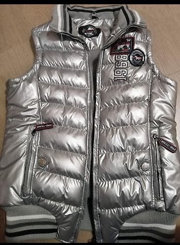 Prsluk br 14,deblji jako kvalitetan,prelep,kupljen u na lalafo.rs — 1 Prsluk br 14,deblji jako kvalitetan,prelep,kupljen u — 1