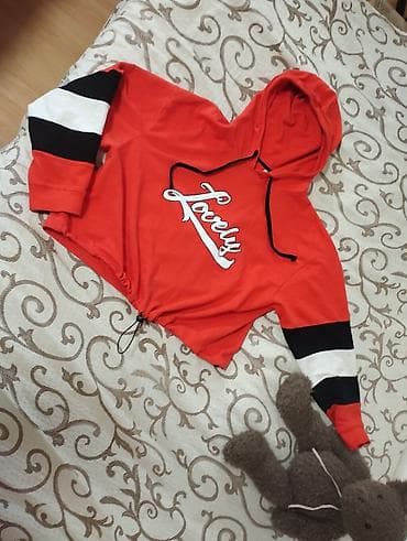 Women's Sweatshirts: Crveni kratki duks s kapuljačom “Lovely” - Model: crop hoodie at lalafo.rs — 2 Women's Sweatshirts: Crveni kratki duks s kapuljačom “Lovely” - Model: crop hoodie — 2