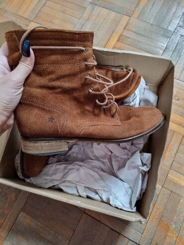 Gležnjače, 39 na lalafo.rs Gležnjače, 39