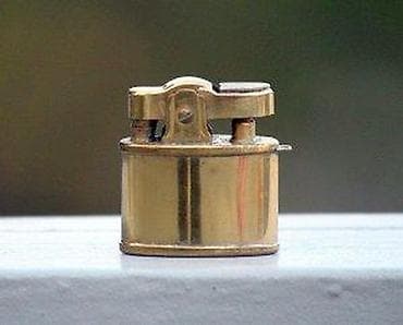 Vntg Gold tone Lighter Penguin Automatic Japan upaljač. Vintage Gold na lalafo.rs — 6 Vntg Gold tone Lighter Penguin Automatic Japan upaljač. Vintage Gold — 6