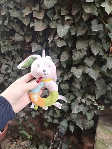 Zvecka za bebe meda poklon super ocuvana na lalafo.rs — 2 Zvecka za bebe meda poklon super ocuvana — 2