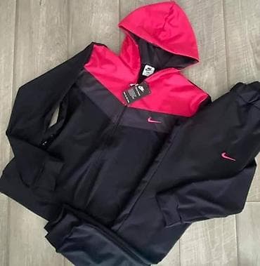 Nike ženska trenerka za punije dame NOVO Novo Mokra likra Veličine na lalafo.rs — 3 Nike ženska trenerka za punije dame NOVO Novo Mokra likra Veličine — 3