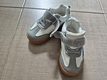 Dečije patike za prve korake - Veličina: 22 (otisak “22” vidljiv na na lalafo.rs — 2 Dečije patike za prve korake - Veličina: 22 (otisak “22” vidljiv na — 2