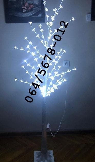 LED novogodišnje ukrasno drvo Elegantno LED novogodišnje drvo u beloj at lalafo.rs — 3 LED novogodišnje ukrasno drvo Elegantno LED novogodišnje drvo u beloj — 3
