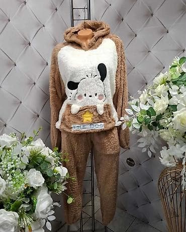 Pajamas: Plišani ženski komplet pidžame/kućnog odela sa kapuljačom, dvodelni at lalafo.rs — 4 Pajamas: Plišani ženski komplet pidžame/kućnog odela sa kapuljačom, dvodelni — 4