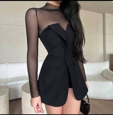 Elegantni ženski kombinezon-mini haljina - Model: kratki kombinezon na lalafo.rs Elegantni ženski kombinezon-mini haljina - Model: kratki kombinezon